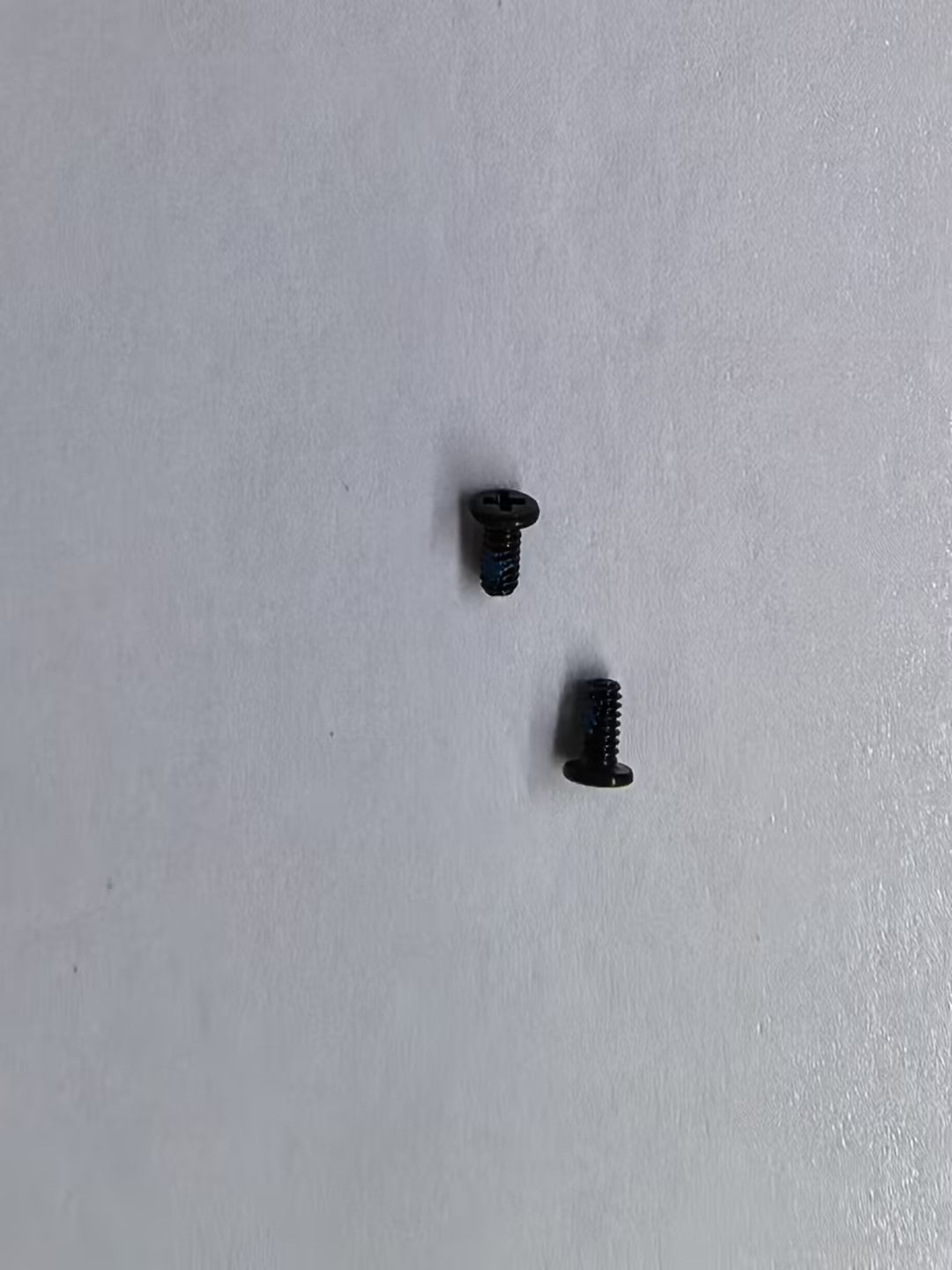 POCO M8 5G Screw-M1.4xD2.5xL3.0 – Spare-Parts